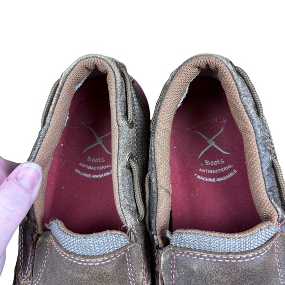 EUC Twisted X Brown and Pink Women's Breast Cancer Awareness Loafers Sz 5.5 - Picture 5 of 7